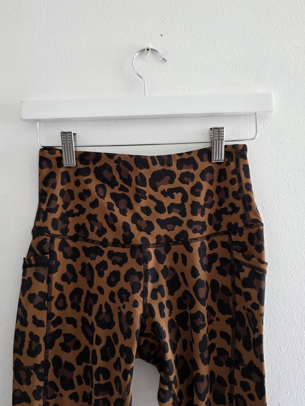 LegEnd | NWOT Cheetah Print High Waist Leggings